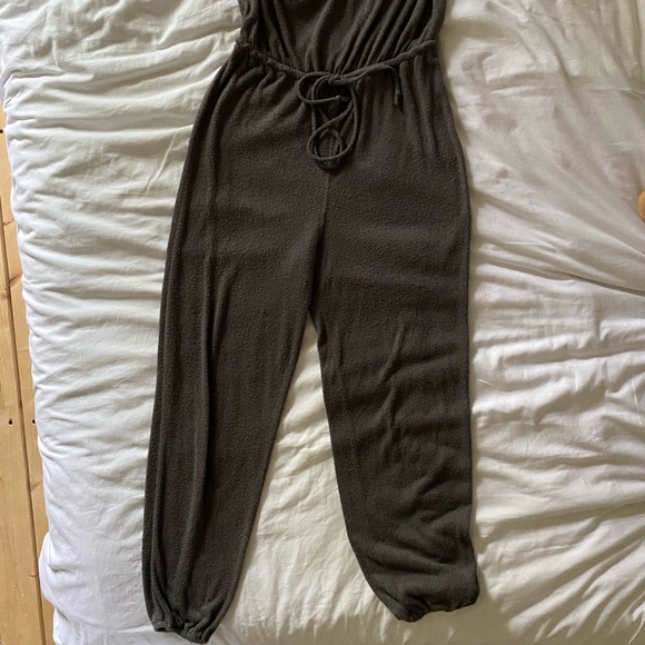 Urban outfitters jumpsuit - Picture 2 of 3